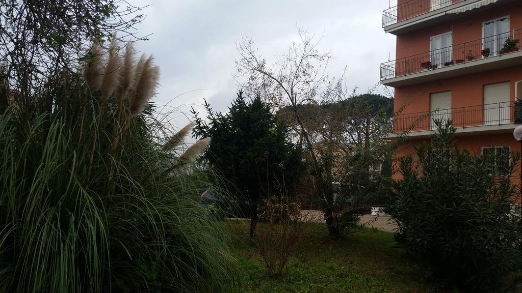 Lian Room B&B Caserta Bagian luar foto