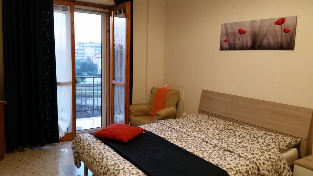 Lian Room B&B Caserta Bagian luar foto