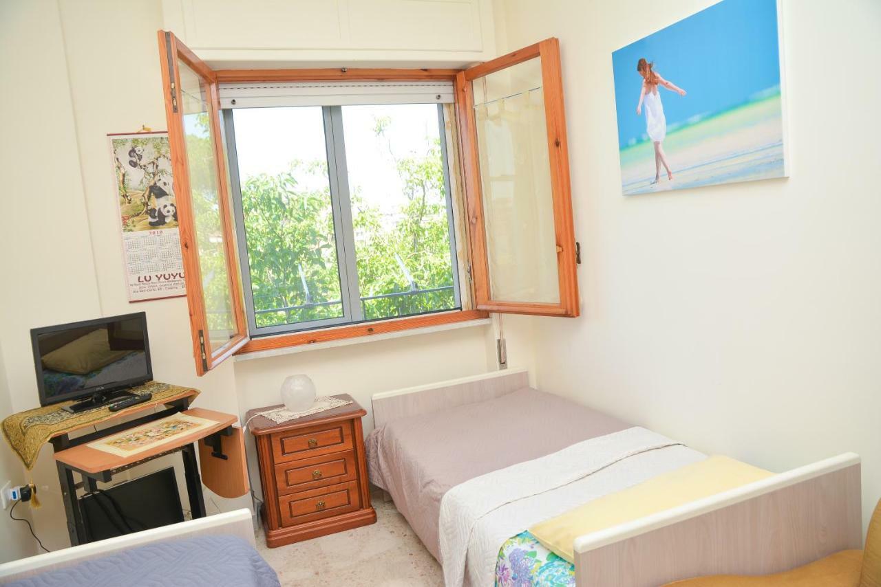 Lian Room B&B Caserta Bagian luar foto