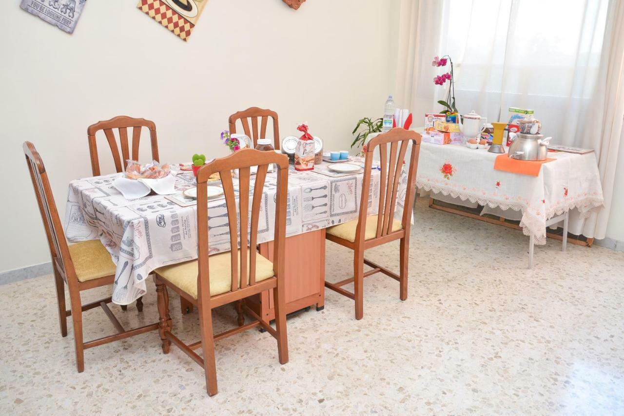 Lian Room B&B Caserta Bagian luar foto