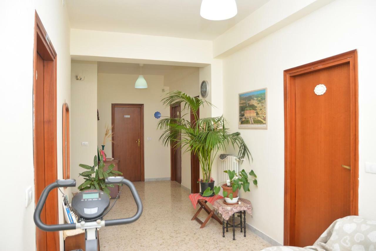 Lian Room B&B Caserta Bagian luar foto