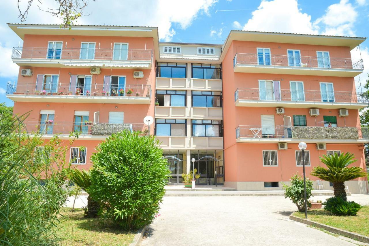 Lian Room B&B Caserta Bagian luar foto